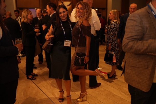 37725176-e1c7-4b86-9813-516b24b0f74c