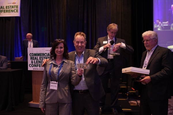 8d208a57-7859-4a6b-8d8c-800dec1497b6