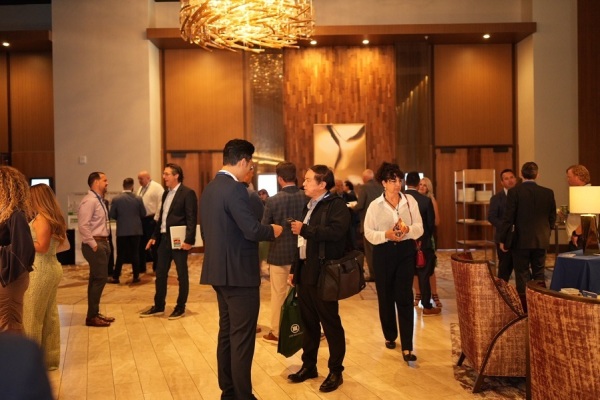 fe70bef7-aca6-46c2-b728-1b3575cb1f37