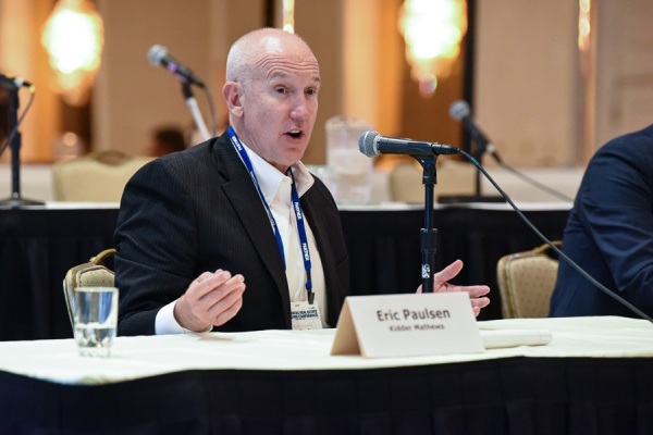 COMCL-LENDERS-20220426-0067