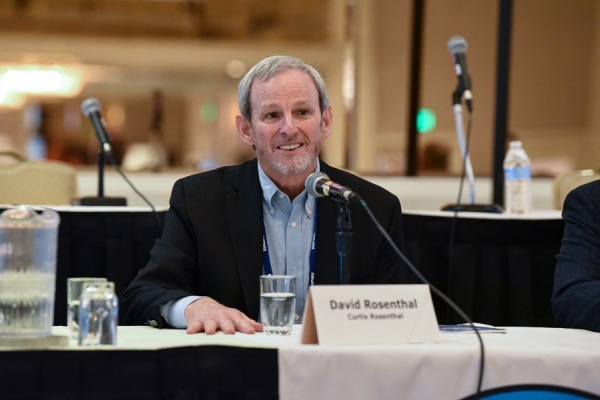 COMCL-LENDERS-20220426-0080