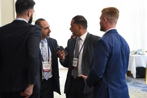 COMCL-LENDERS-20220426-0090