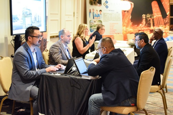 COMCL-LENDERS-20220426-0101