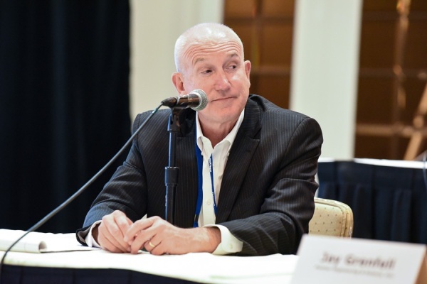 COMCL-LENDERS-20220426-0190