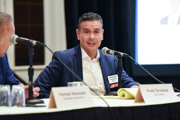 COMCL-LENDERS-20220426-0212