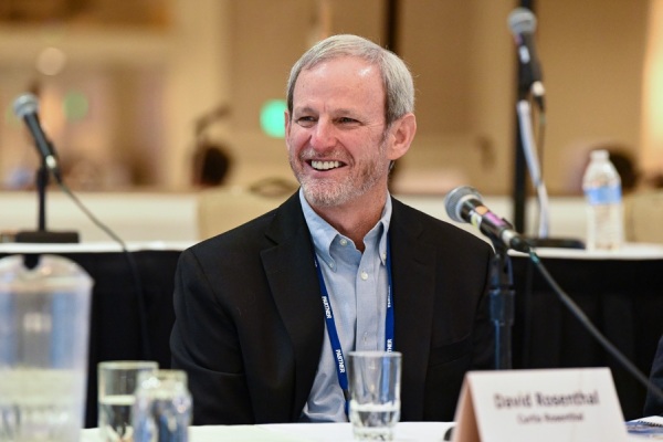 COMCL-LENDERS-20220426-0233