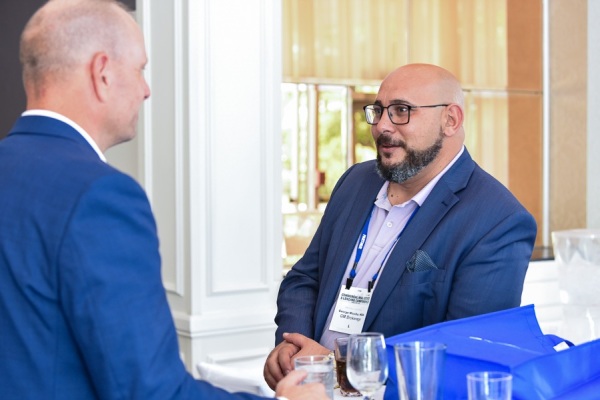 COMCL-LENDERS-20220426-0270