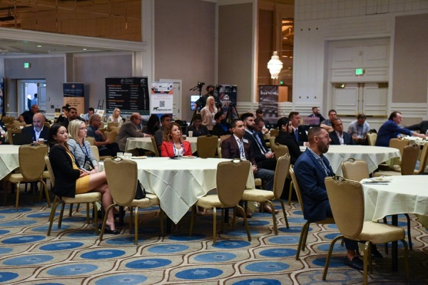 COMCL-LENDERS-20220426-3959