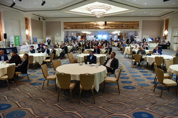 COMCL-LENDERS-20220426-3963