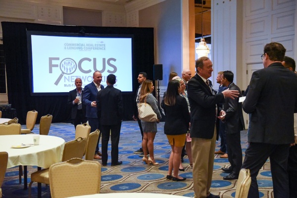 COMCL-LENDERS-20220426-3977