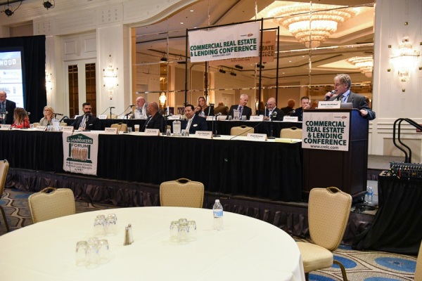 COMCL-LENDERS-20220426-3982