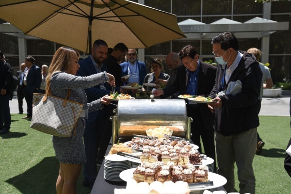 COMCL-LENDERS-20220426-4000