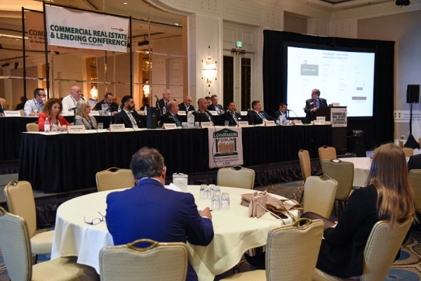 COMCL-LENDERS-20220426-4025