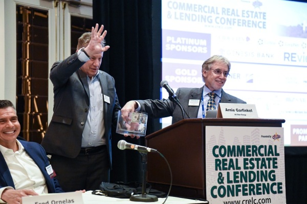 COMCL-LENDERS-20220426-4095