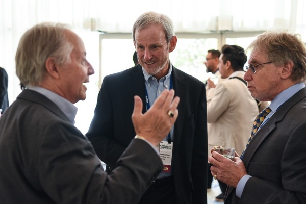 COMCL-LENDERS-20220426-4126