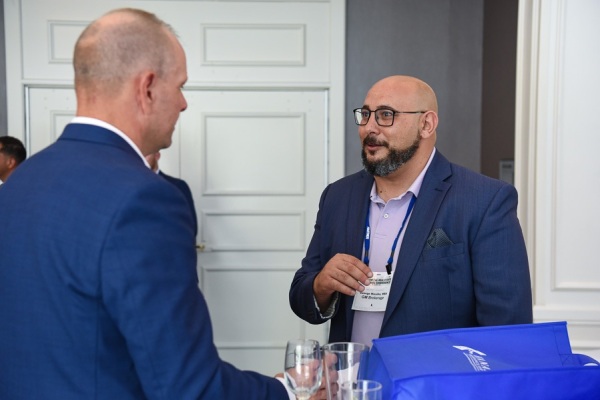 COMCL-LENDERS-20220426-4198