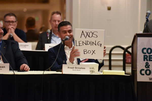 COMCL-LENDERS-20220426-9738