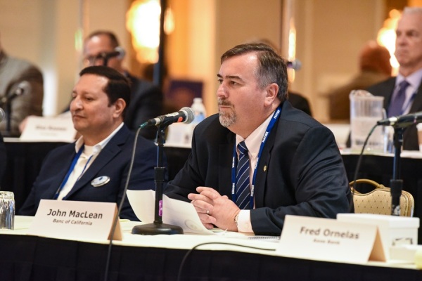 COMCL-LENDERS-20220426-9751