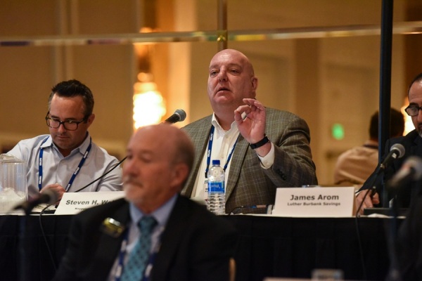 COMCL-LENDERS-20220426-9794