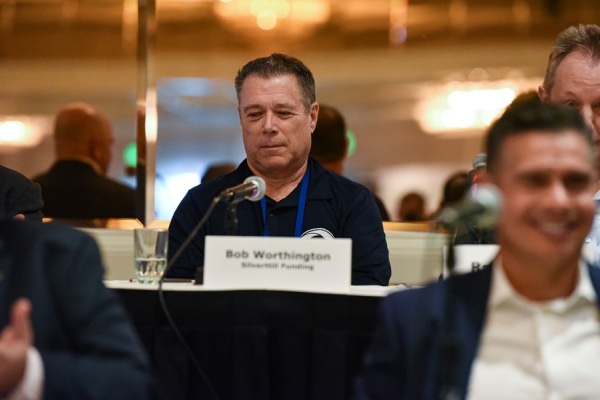 COMCL-LENDERS-20220426-9848