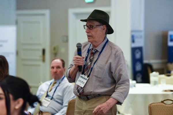 COMCL-LENDERS-20220426-9893