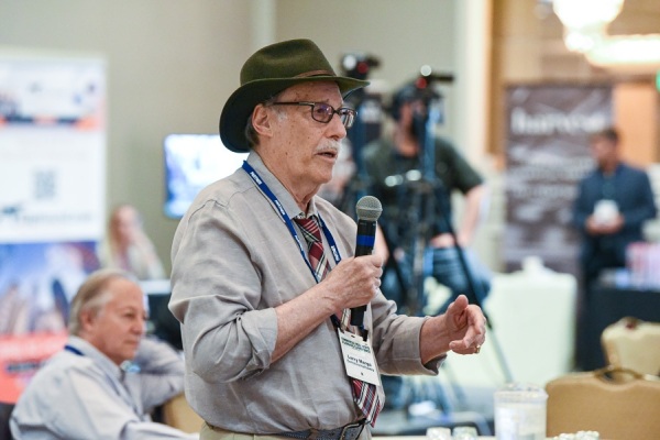 COMCL-LENDERS-20220426-9894