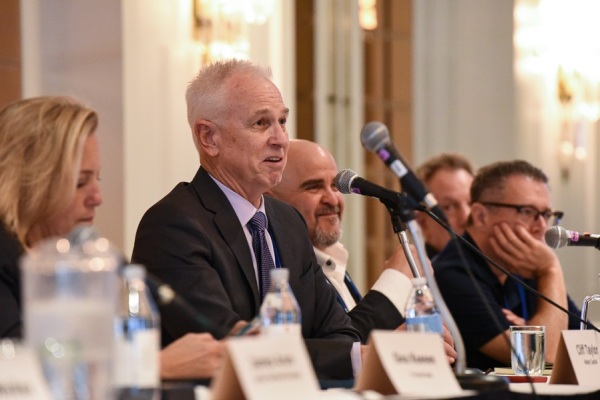 COMCL-LENDERS-20220426-9920