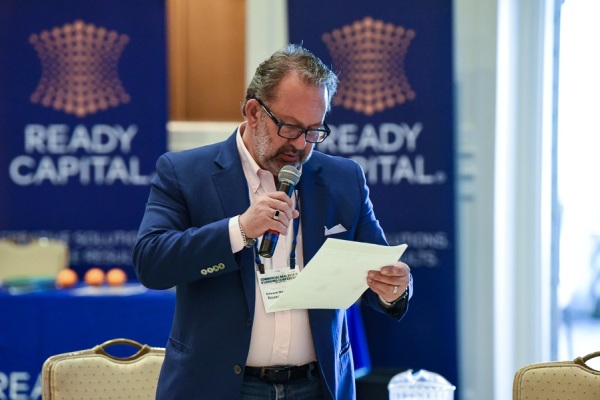 COMCL-LENDERS-20220426-9945