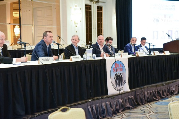 COMCL-LENDERS-20220426-4071