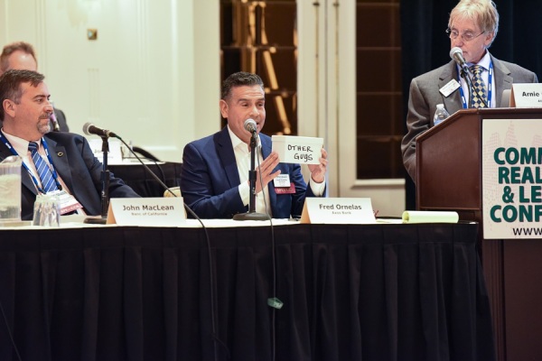 COMCL-LENDERS-20220426-9735