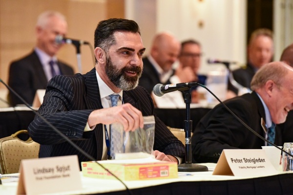 COMCL-LENDERS-20220426-9766