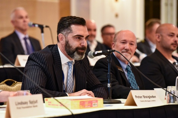 COMCL-LENDERS-20220426-9764